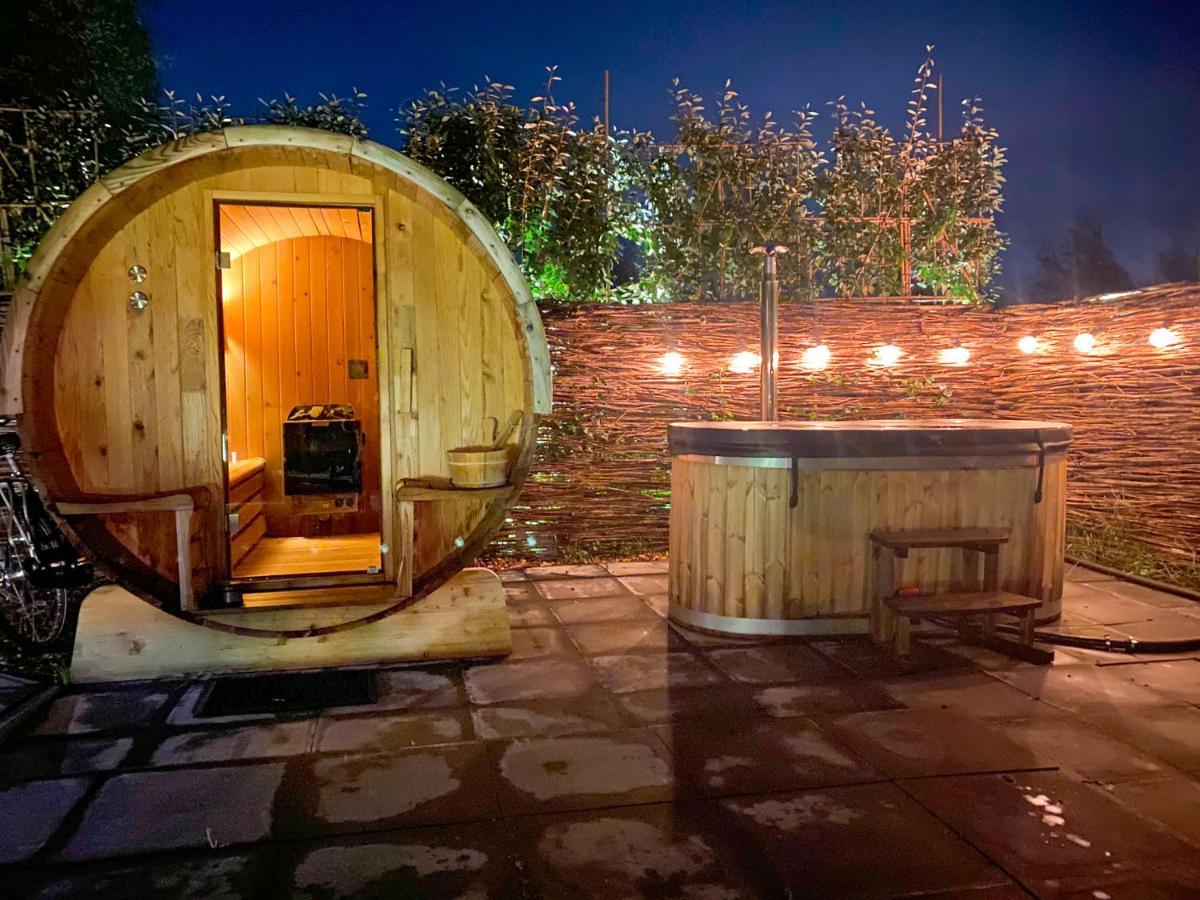 Bed & Wellness Klein Knorrestein With Private Hottub And Sauna And Tandembike Rental Included In Price Алмере Экстерьер фото